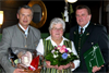Bürgermeister Josef Kapper und Vizebürgermeister Gerald Großschädl gratulierten